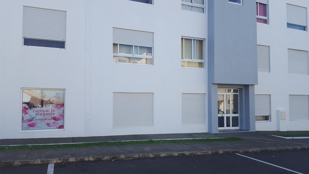 Apartamento Moderno E Elegante Apartment Ponta Delgada  Exterior photo